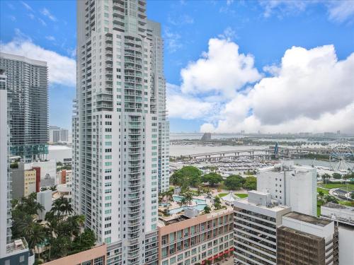 SPECIAL OFFER - Miami 2BR - 1 & Half Bath - Steps to Kaseya Center photo 58