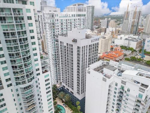 SPECIAL OFFER - Miami 2BR - 1 & Half Bath - Steps to Kaseya Center photo 55