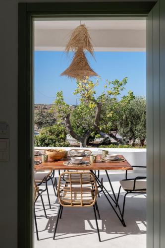 Μπαλκόνι ή βεράντα στο Olivine Paros Villas