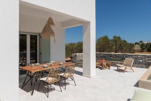 Μπαλκόνι ή βεράντα στο Olivine Paros Villas