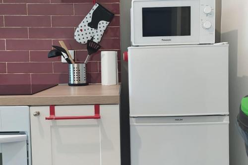 Dapur atau dapur kecil di Charmant F1 Paris Expo Porte de Versailles