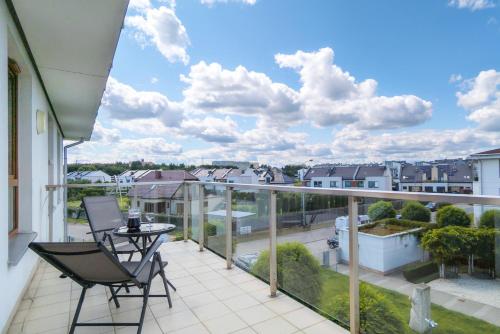 Balkón alebo terasa v ubytovaní Beautiful Apartment Gdynia Czarnieckiego with Balcony by Noclegi Renters