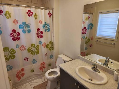 Un baño de Entire home near Hamilton