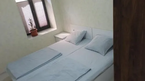 Begzod's room