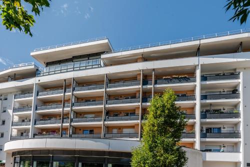 Gallery image of OVELIA Seynod - Les Balcons d'Annecy in Annecy
