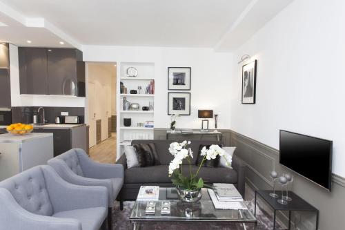 Gallery image of LivinParis - Luxury 3 Bedrooms Grands-Boulevards I in Paris