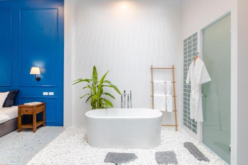 Bilik mandi di The Elements Boutique House