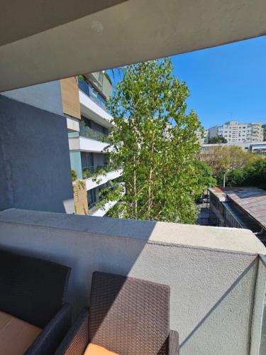 Un balcon sau o terasă la Central District Cuza 99 Apartment