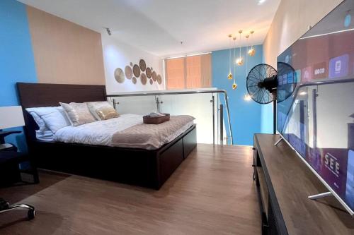 Postel nebo postele na pokoji v ubytování Loft Unit One Bedroom with terrace