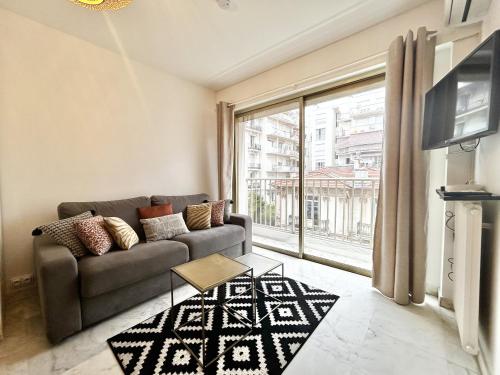 ApartHotel Riviera - Nice Carré d'Or - Large studio AC Terrasse - Très calme - BALCON BERLIOZ 2