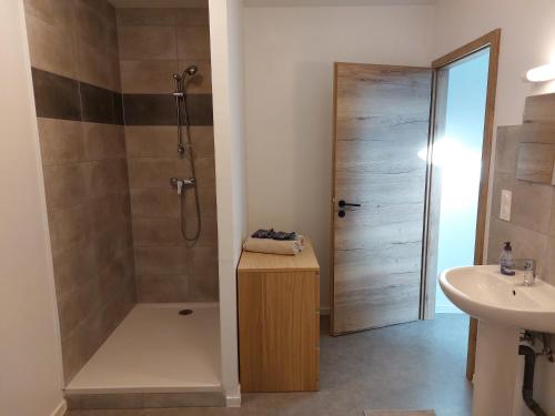 Kúpeľňa v ubytovaní Studio mezzanine tout confort