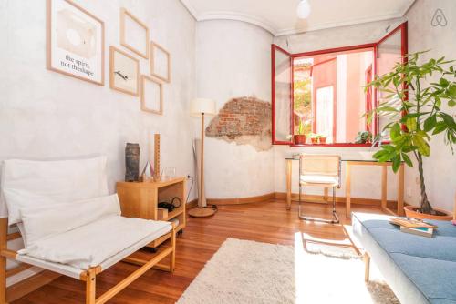Peaceful 1bd apt in Conde Duque