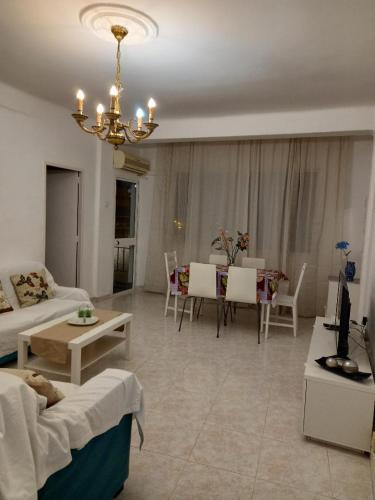 central apartment with large terrace malaga