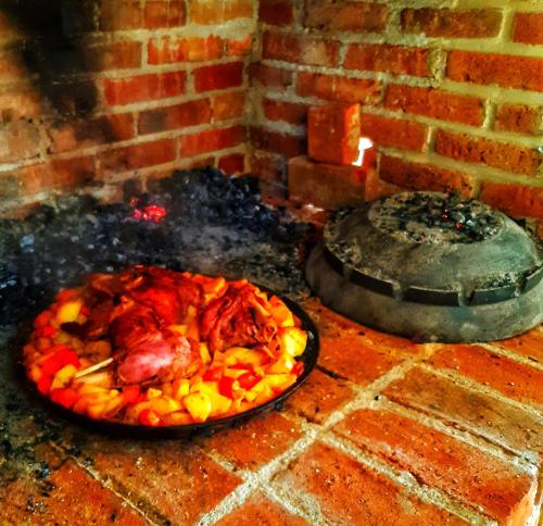 Kemudahan BBQ tersedia untuk tetamu di vila ini