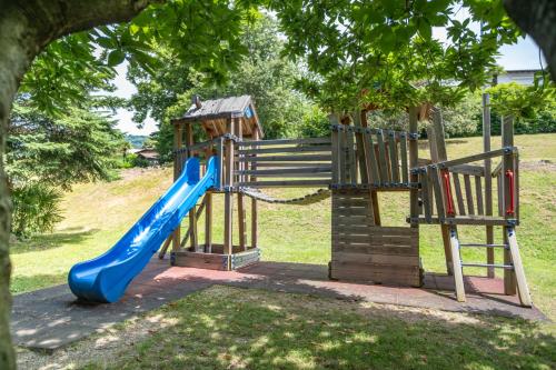 Zona de juegos infantil en Centro Cadro Panoramica
