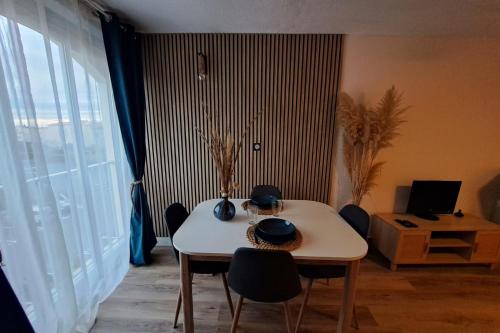 Bright And Cosy 28 M Ideal For Holidays