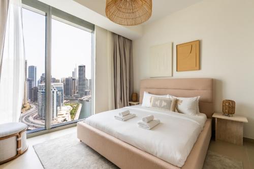Fotografie z fotogalerie ubytování Luxurious 2BR Apt at Blue Waters, Near Marina Mall v Dubaji