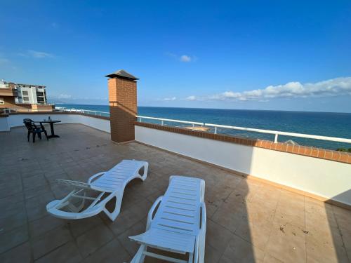 ACV - Vistamar II-1ª linea planta 9 Frontal al mar