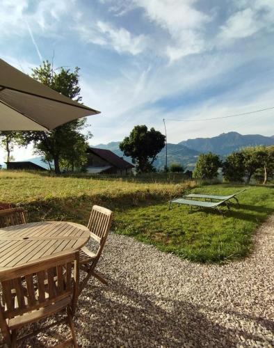 Photo de la galerie de l'établissement Maisonnette entre lac et Morgon, à Pontis