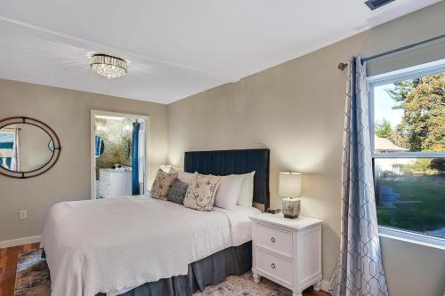Katil atau katil-katil dalam bilik di Willow Ridge Lodging and Events