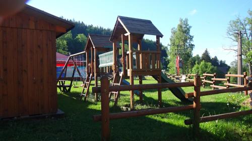 Детска площадка в Hotel Alfonska