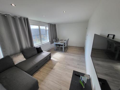 Gallery image of Bright Modern 3 Bedroom Apartment in Sutton