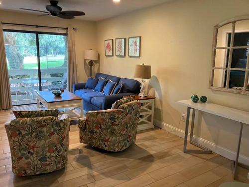 Cute 2 bedroom, 2 bath Condo at Folly Field Beach photo 10