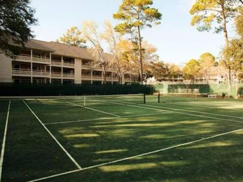 Cute 2 bedroom, 2 bath Condo at Folly Field Beach photo 13