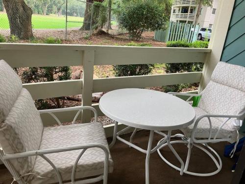 Cute 2 bedroom, 2 bath Condo at Folly Field Beach photo 24