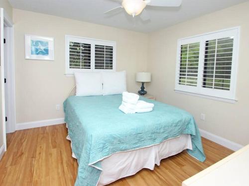 Cute 2 bedroom, 2 bath Condo at Folly Field Beach photo 29