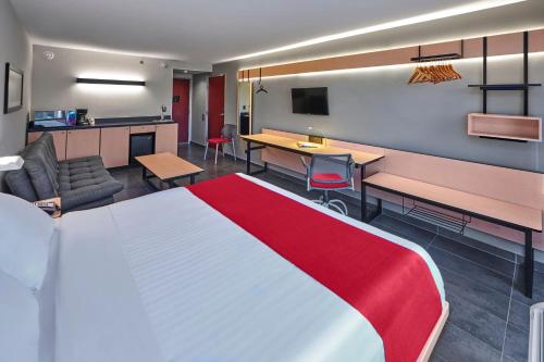 Χώρος καθιστικού στο City Express by Marriott Tampico