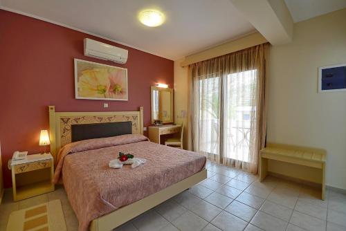 Gallery image of Emporios Bay Hotel in Emporeios