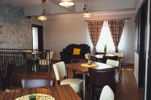 Afbeelding uit fotogalerij van Pensiunea Willy Silvas in Tăşnad