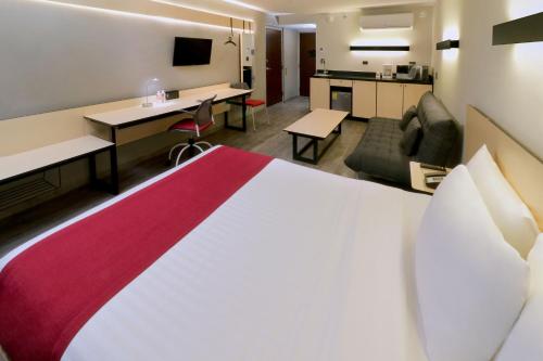 Kuchyň nebo kuchyňský kout v ubytování City Express by Marriott Piedras Negras