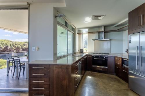 Η κουζίνα ή μικρή κουζίνα στο Champagne House I Private Properties