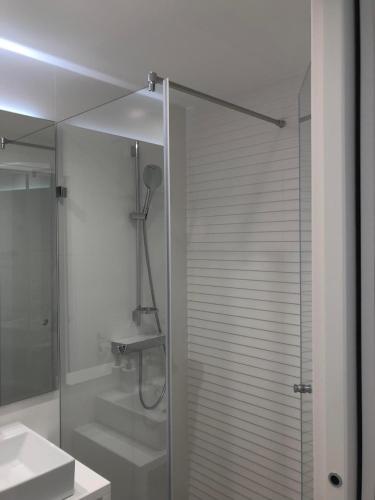 ห้องน้ำของ Comfortable Bel Etage Luxury Rooms - Room 3