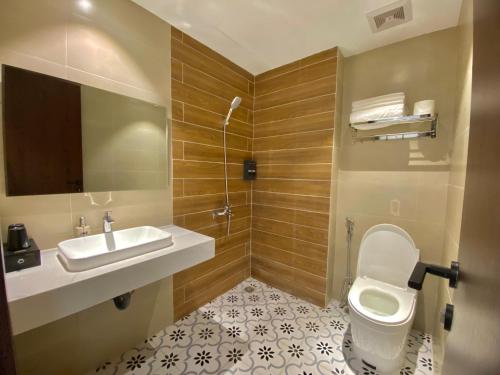 Sapa Legacy Hotelにあるバスルーム