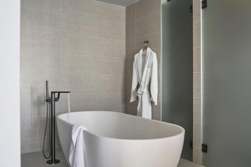 AC Hotel by Marriott Melbourne Southbank Image