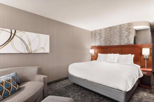 Courtyard by Marriott Potomac Mills Woodbridge Image
