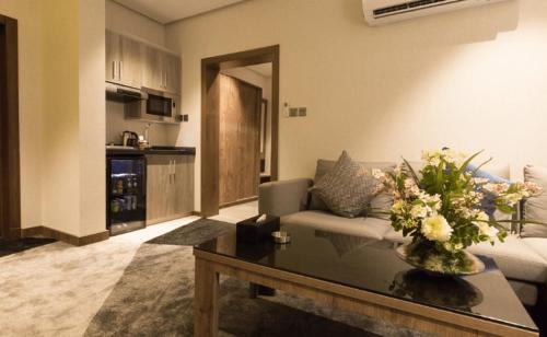 Kuchyň nebo kuchyňský kout v ubytování Rasia Hotel Jeddah