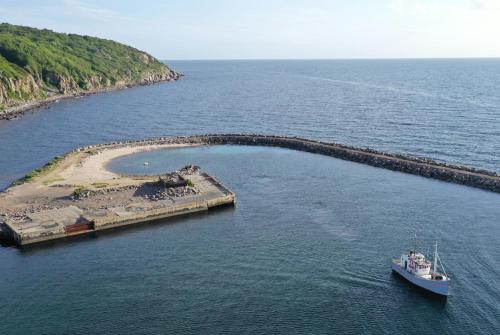 Gallery image of Varra Water - Unique Boat Accomodation - Bornholm - Fjælstavn in Neksø