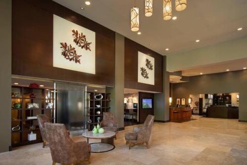 Lobbyn eller receptionsområdet på Courtyard by Marriott Bradenton Sarasota/Riverfront