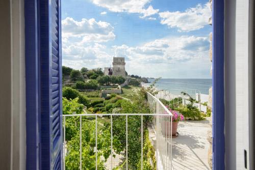 Trullo on the Beach: Sea View Trulli in Trani
