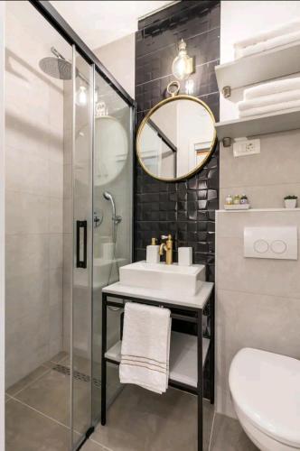 Old town vibes for 2, luxury room with sea view
