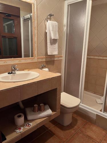 Ένα μπάνιο στο HOSTAL TREVELEZ