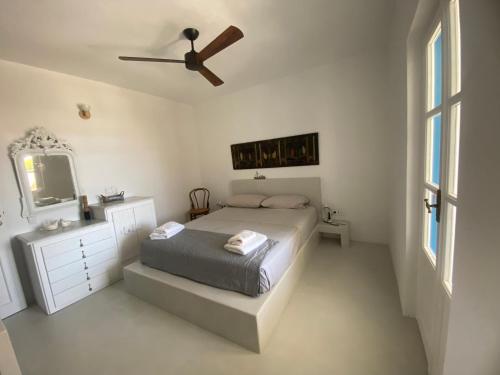 Mykonian White 2bedrooms Apartment