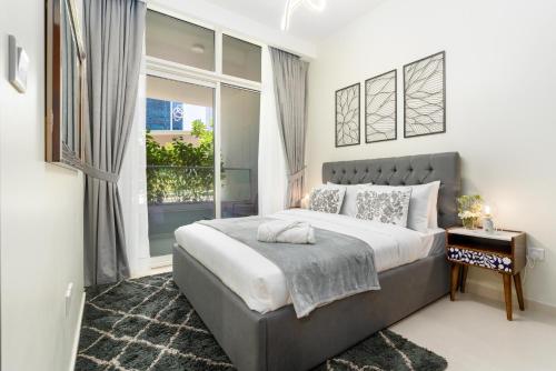 White Sage – Stylish Apt With Balconies In The Heart of Dubai