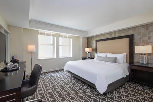 JW Marriott Essex House New York Image