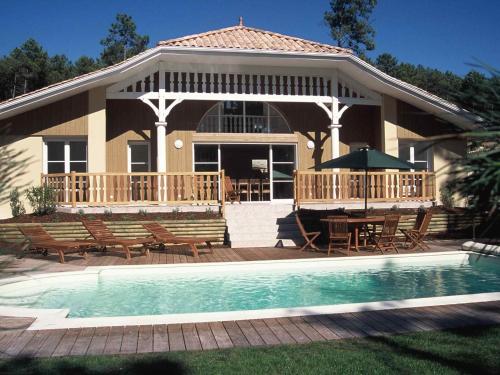 Villa in Lacanau-Océan with Private Pool