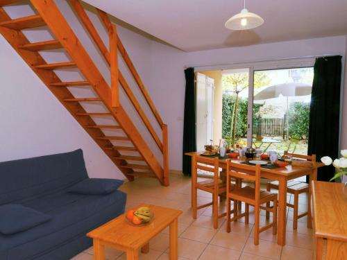 Apartment in Carcans near Sandy Beach